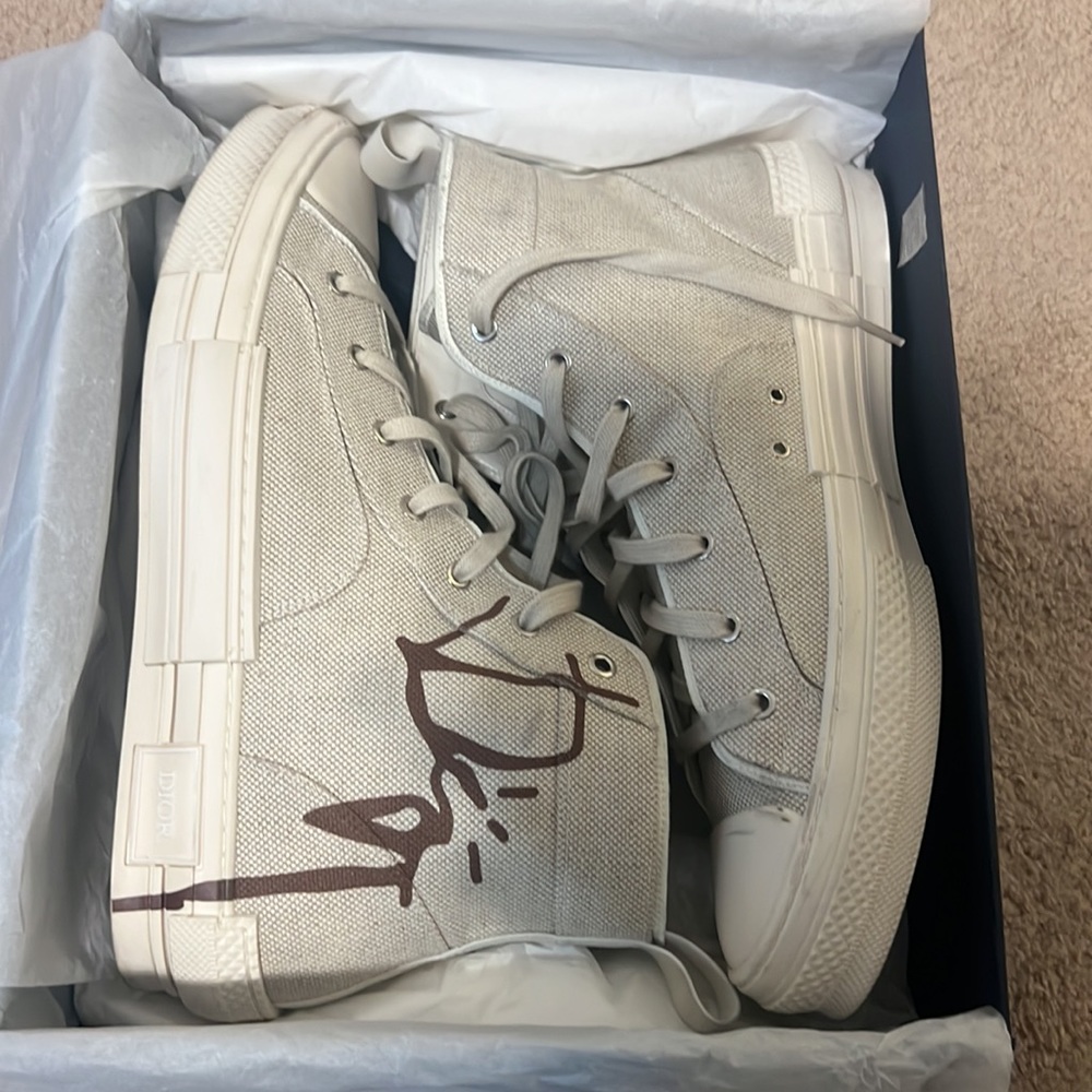 Dior shoes - Picture 2 of 3